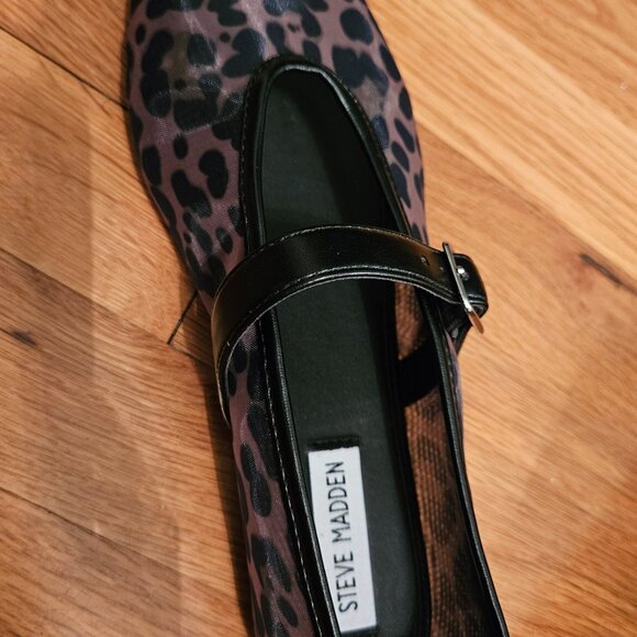 Steve Madden Dreaming Leopard Print Mesh Flat - Picture 2 of 4